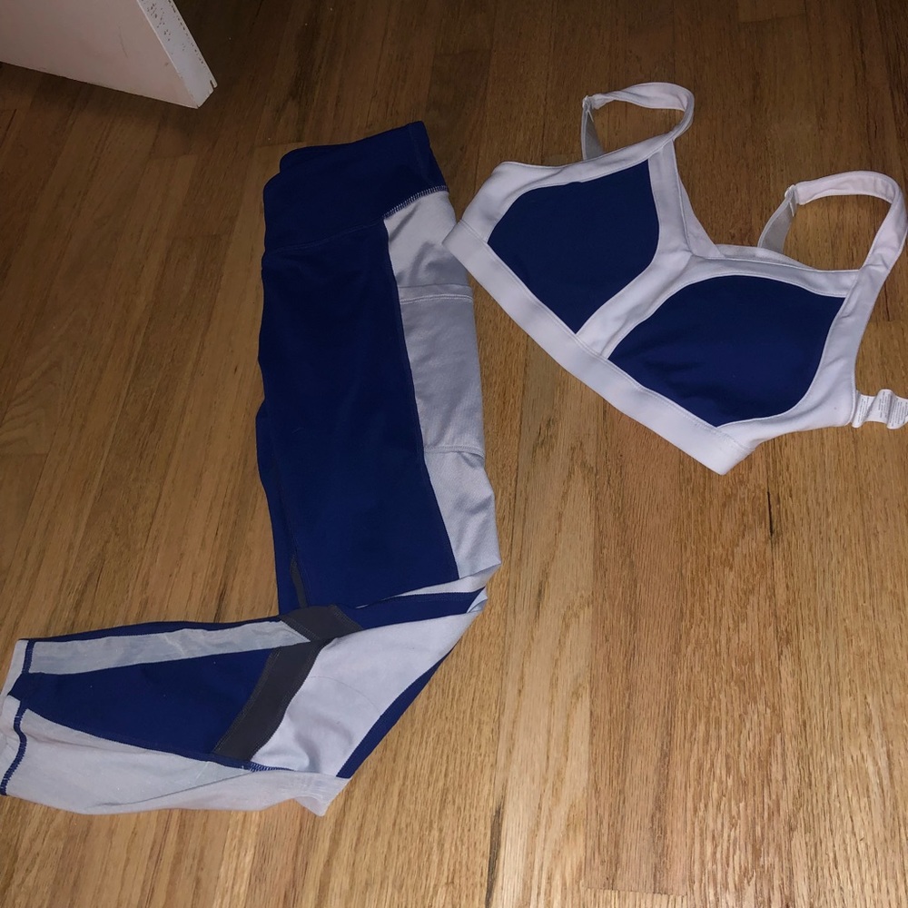 Fabletics Matching set! SPORTS BRA S, LEGGINGS XS
